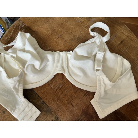 Olga Luxury Lift Underwired Bra 40DD Ivory 35063 Lace Nylon Full Coverage - Picture 6 of 8